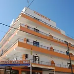 Raxa Hotel 2*