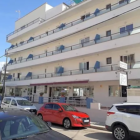 Raxa Hotel