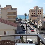 فندق Raxa 2*